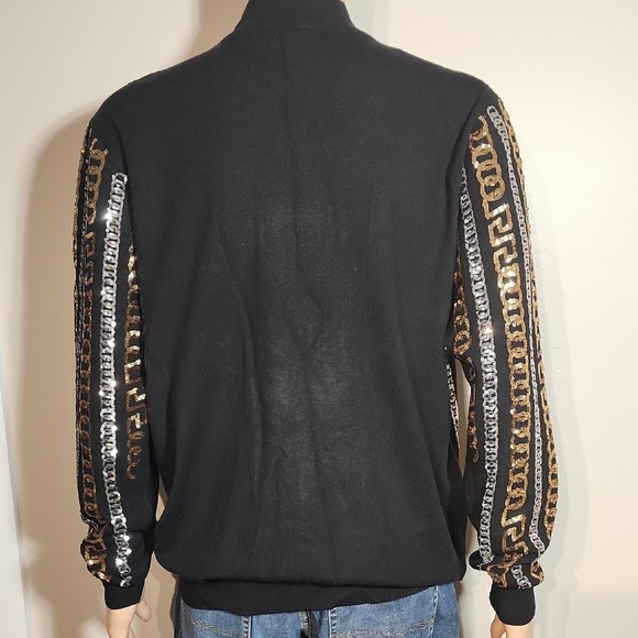 Elegant Black and Gold Sequin Crewneck Sweater - Picture 4 of 11
